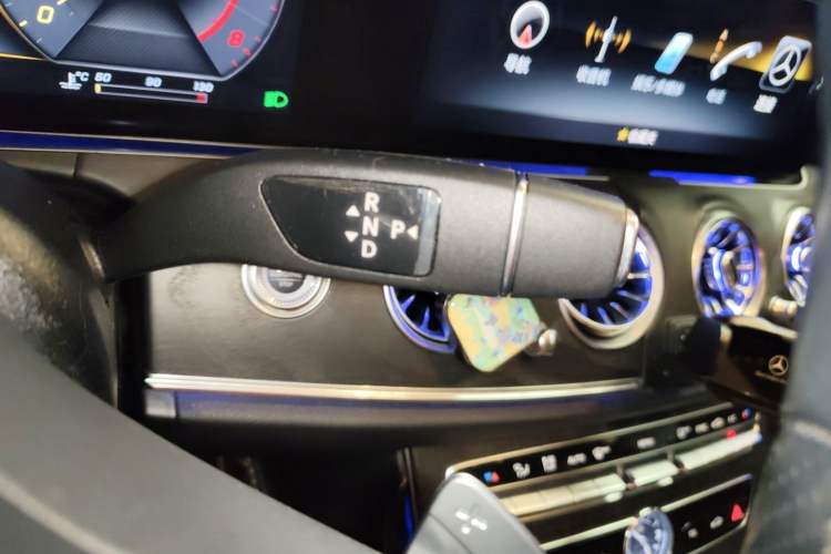Used Mercedes-Benz E-Class 2020 Restyled E 300 L Sport Exclusive Edition Gear Lever