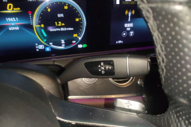 Used Mercedes-Benz E-Class 2020 E 300 Sport Edition Gear Lever