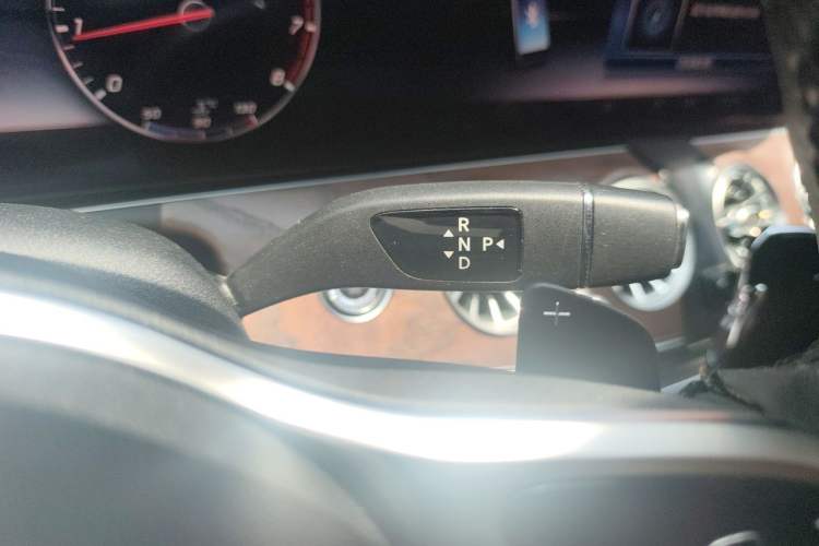 Used Mercedes-Benz E-Class 2020 E 300 L Luxury Model Gear Lever