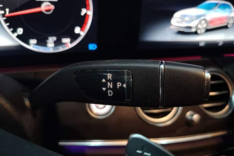 Used Mercedes-Benz E-Class 2020 Restyled E 300 L Sport Exclusive Edition Gear Lever