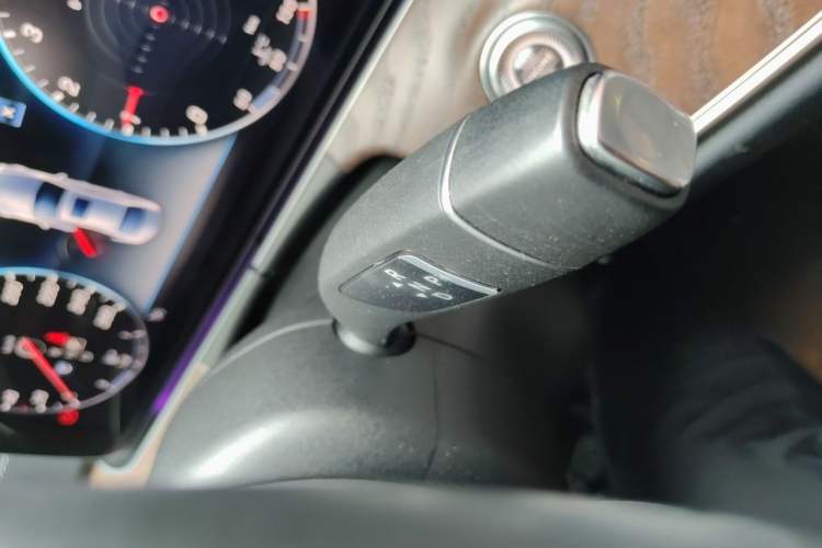 Used Mercedes-Benz E-Class 2020 E 300 L Stylish Model Gear Lever