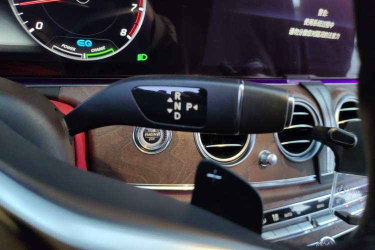 Used Mercedes-Benz E-Class 2020 E 260 L 4MATIC Gear Lever