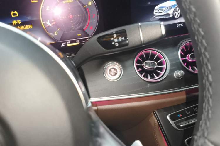 Used Mercedes-Benz E-Class 2020 Restyled E 300 L Sport Exclusive Edition Gear Lever
