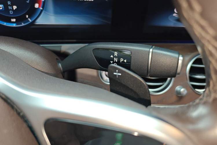 Used Mercedes-Benz E-Class 2020 Facelift E 300 L Stylish Edition Gear Lever