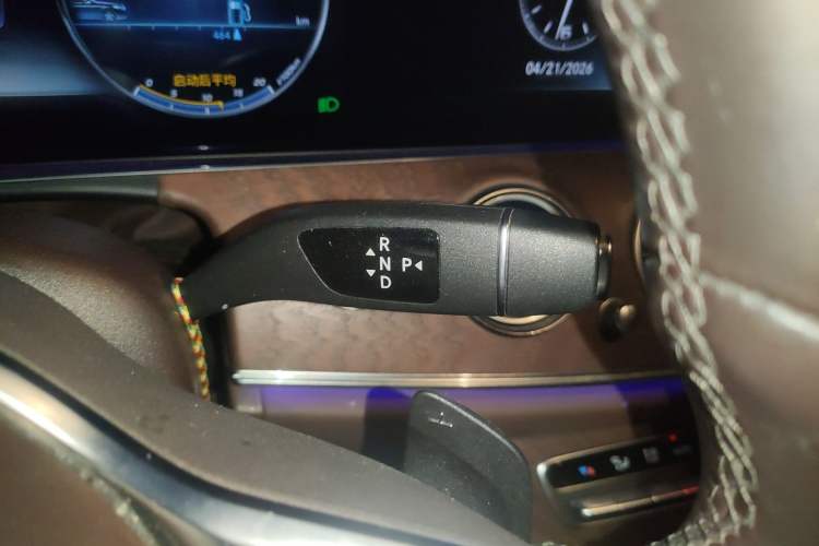 Used Mercedes-Benz E-Class 2020 Restyled E 300 L Exclusive Edition Gear Lever