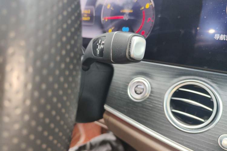 Used Mercedes-Benz E-Class 2020 Facelift E 260 L Sport Edition Gear Lever