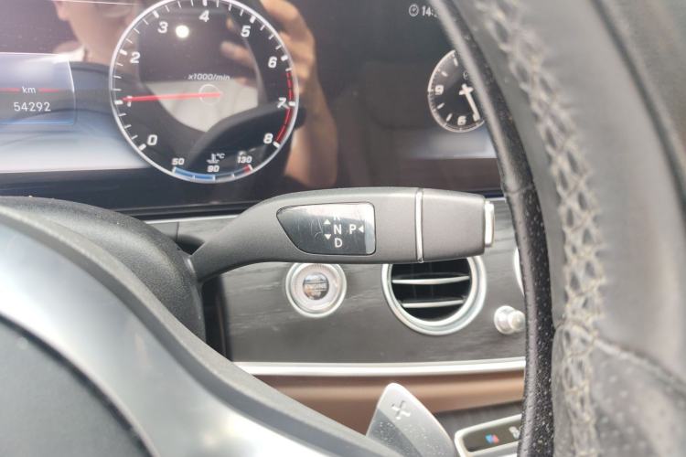 Used Mercedes-Benz E-Class 2020 Restyled E 300 L Sporty and Stylish Edition Gear Lever