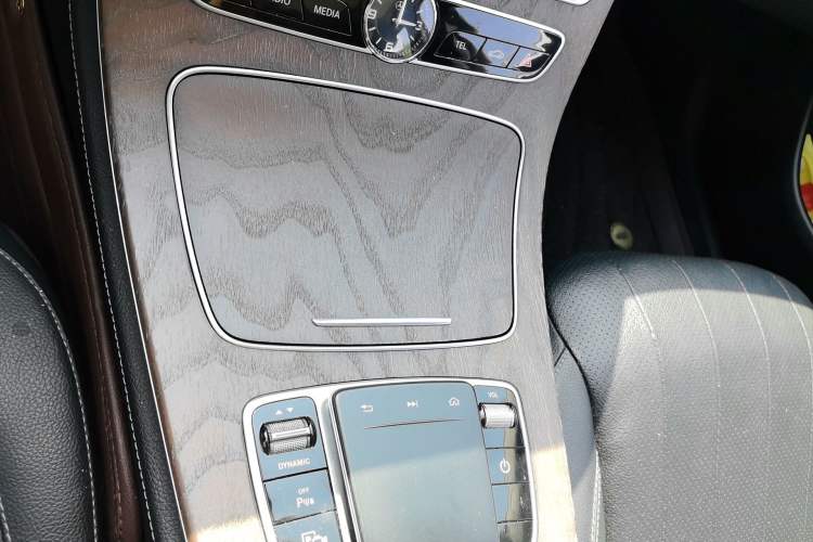 Used Mercedes-Benz E-Class 2020 Facelift E 300 L Stylish Edition Gear Lever