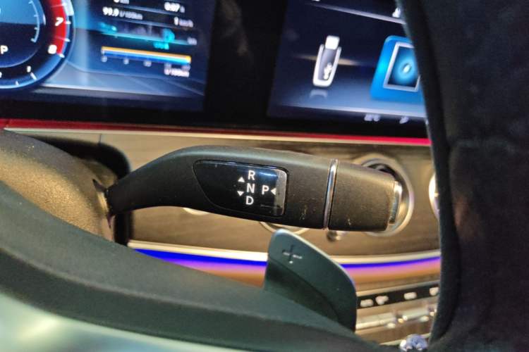 Used Mercedes-Benz E-Class 2020 E 300 L Sport Luxury Edition Gear Lever