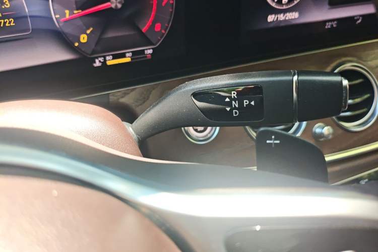 Used Mercedes-Benz E-Class 2020 E 300 L Luxury Model Gear Lever