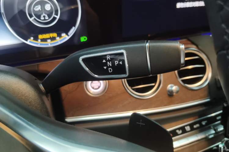 Used Mercedes-Benz E-Class 2020 E 300 L Stylish Model Gear Lever
