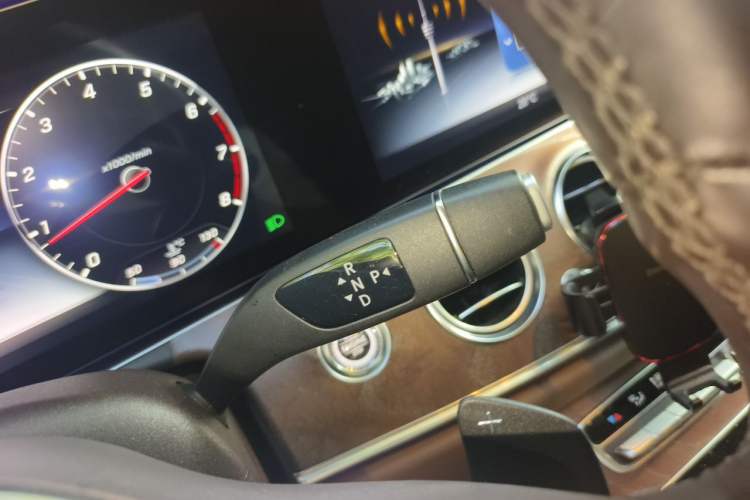 Used Mercedes-Benz E-Class 2020 E 300 L Stylish Model Gear Lever