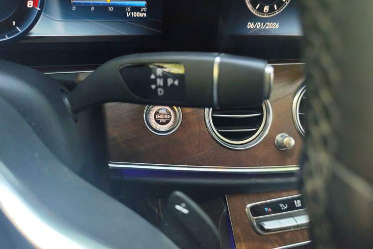Used Mercedes-Benz E-Class 2020 E 300 L Luxury Model Gear Lever