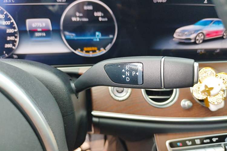 Used Mercedes-Benz E-Class 2020 E 300 L Stylish Model Gear Lever