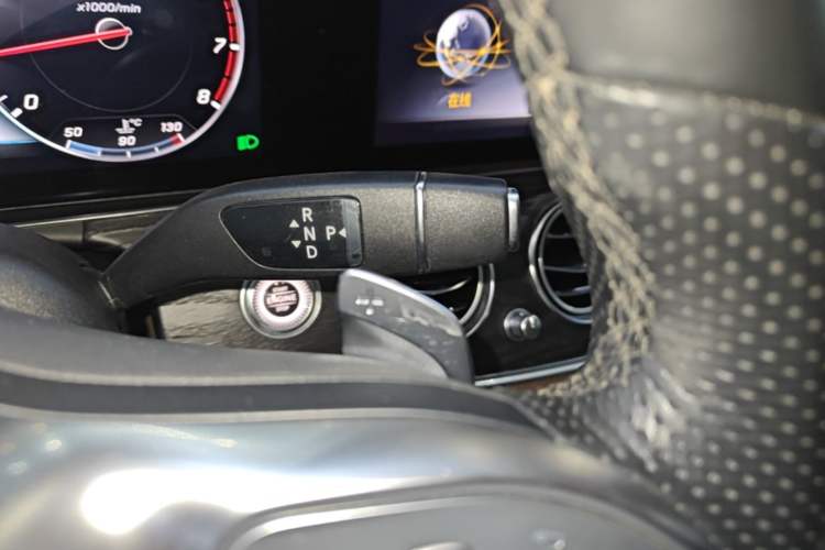 Used Mercedes-Benz E-Class 2020 E 300 L Sporty and Stylish Model Gear Lever
