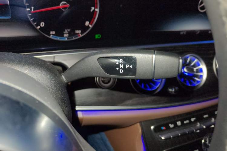 Used Mercedes-Benz E-Class 2020 E 300 L Sporty and Stylish Model Gear Lever
