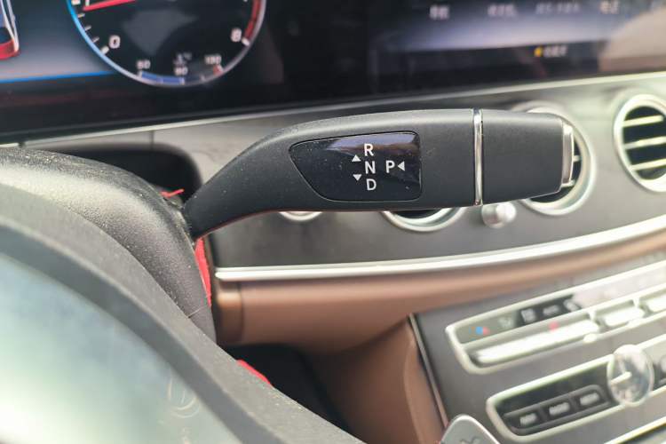Used Mercedes-Benz E-Class 2020 Restyled E 300 L Sport Exclusive Edition Gear Lever