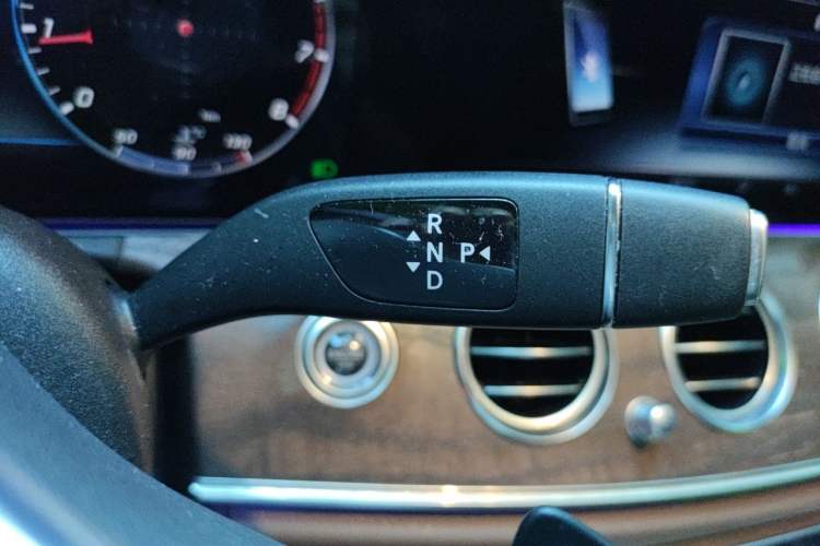 Used Mercedes-Benz E-Class 2020 E 300 L Stylish Model Gear Lever