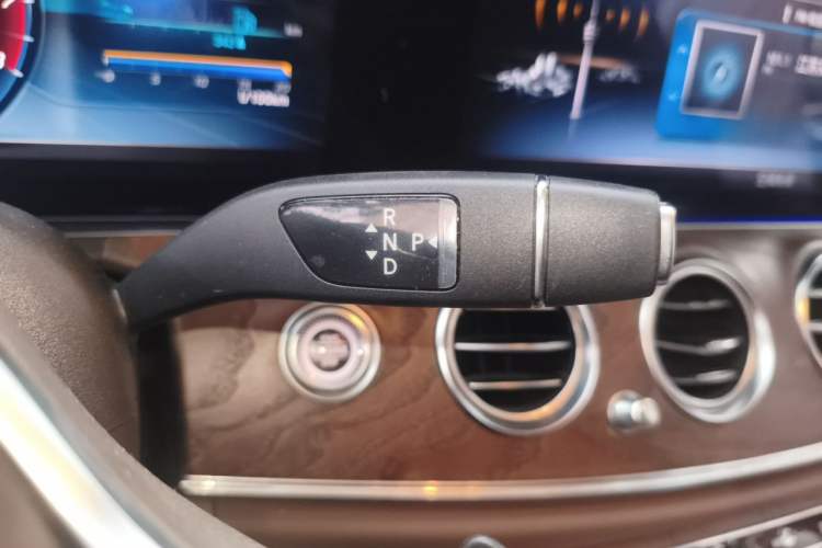 Used Mercedes-Benz E-Class 2020 E 300 L Stylish Model Gear Lever