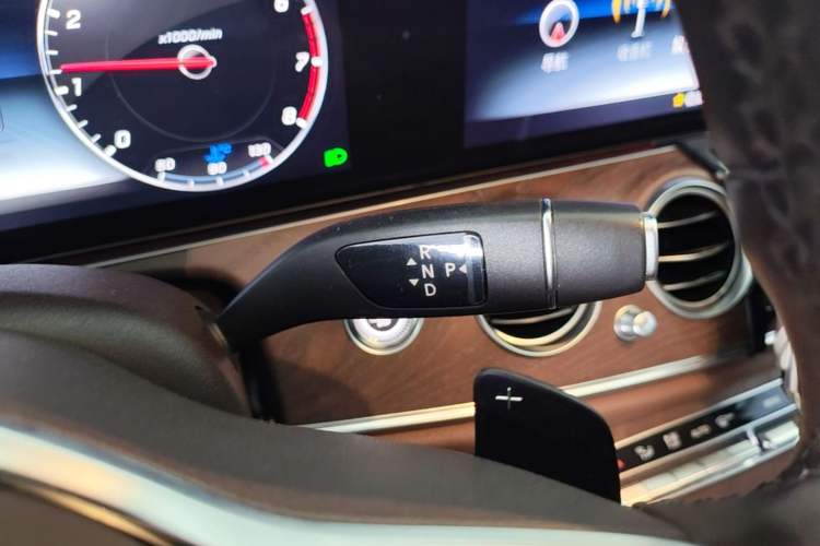 Used Mercedes-Benz E-Class 2020 Facelift E 300 L Stylish Edition Gear Lever