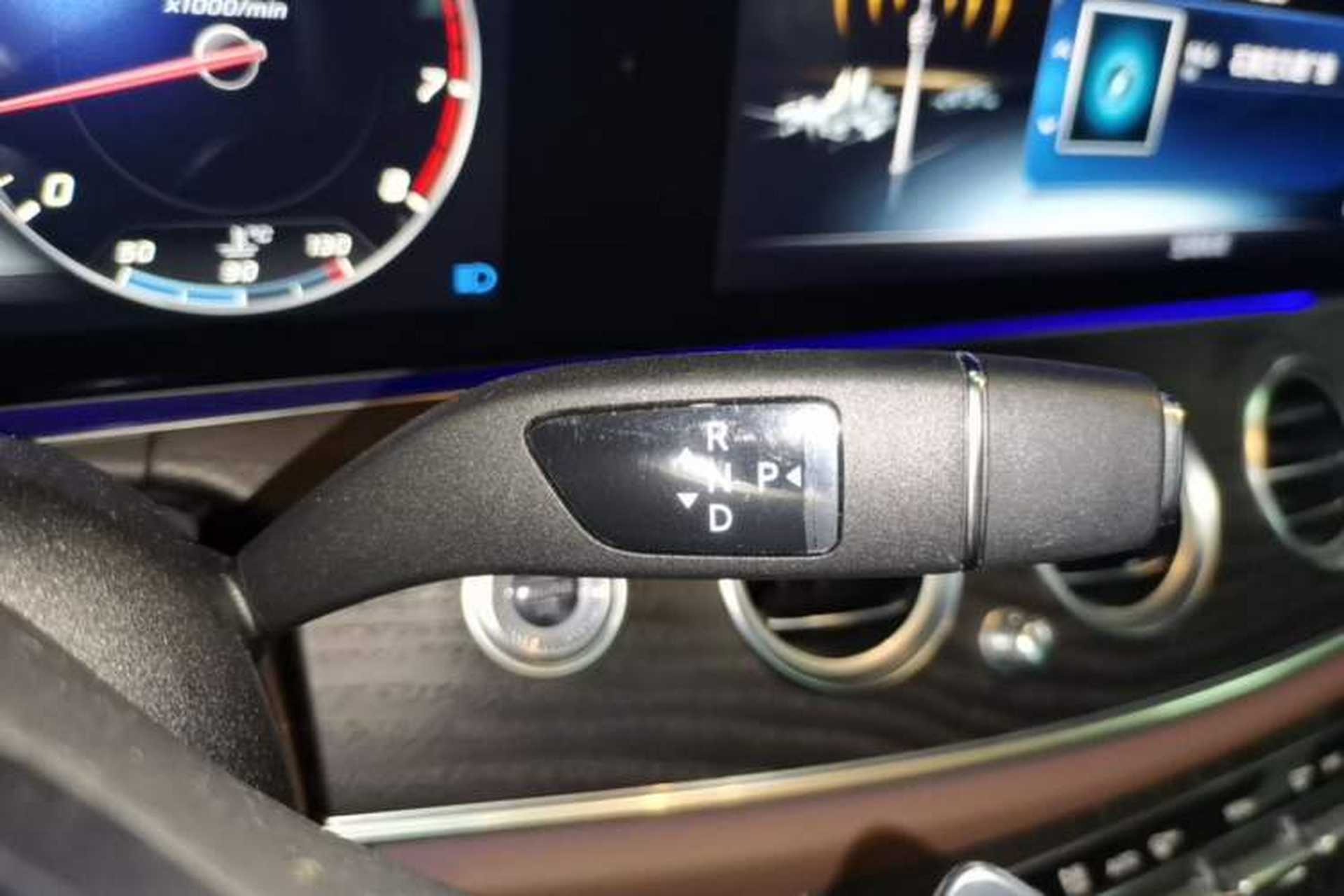 Used Mercedes-Benz E-Class 2020 E 300 L Sport Luxury Edition Gear Lever