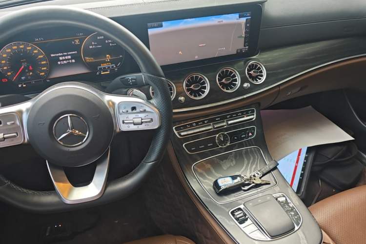 Used Mercedes-Benz E-Class 2020 Restyled E 300 L Sport Exclusive Edition Gear Lever