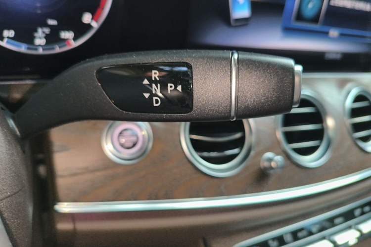 Used Mercedes-Benz E-Class 2020 Facelift E 260 L Gear Lever