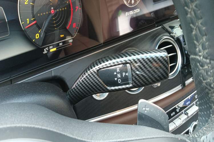 Used Mercedes-Benz E-Class 2020 E 300 L Sport Luxury Edition Gear Lever