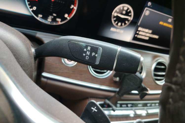 Used Mercedes-Benz E-Class 2020 E 300 L Stylish Model Gear Lever