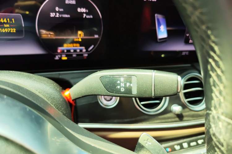 Used Mercedes-Benz E-Class 2020 Restyled E 300 L Sport Exclusive Edition Gear Lever