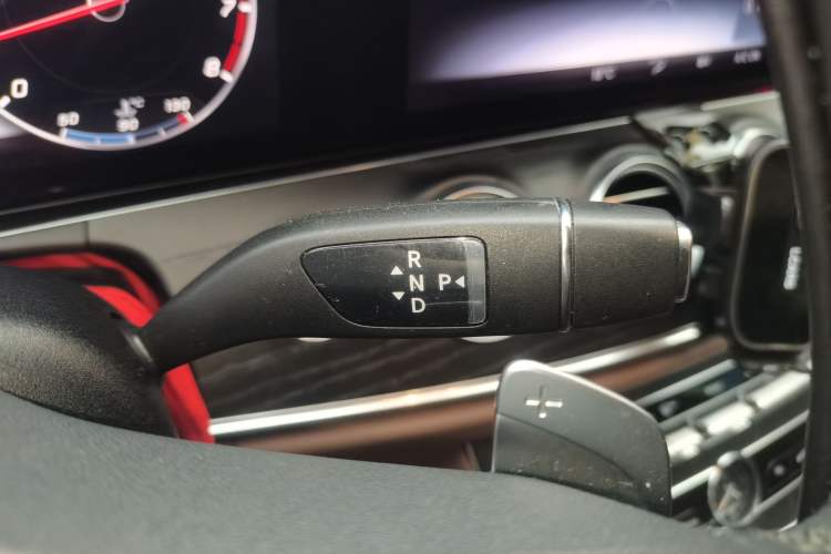 Used Mercedes-Benz E-Class 2020 E 300 L Sport Luxury Edition Gear Lever
