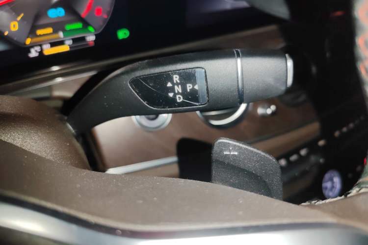 Used Mercedes-Benz E-Class 2020 E 260 L Gear Lever
