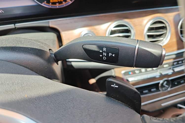 Used Mercedes-Benz E-Class 2020 Facelift E 300 L Stylish Edition Gear Lever