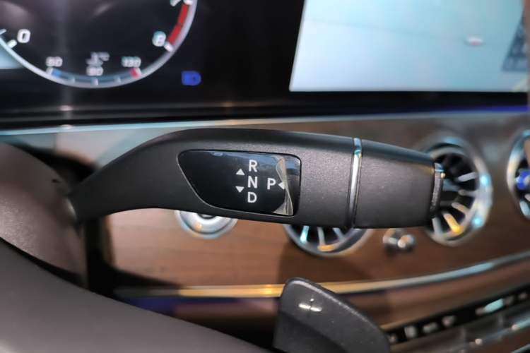 Used Mercedes-Benz E-Class 2020 E 300 L Stylish Model Gear Lever