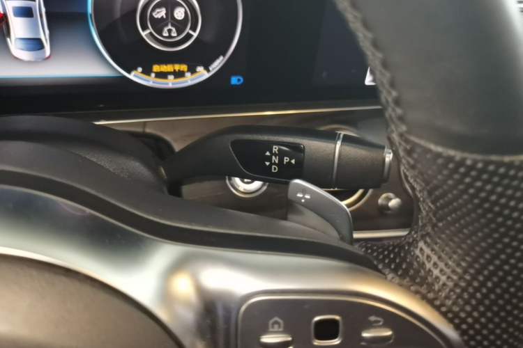 Used Mercedes-Benz E-Class 2020 E 260 L Sport 4MATIC Gear Lever