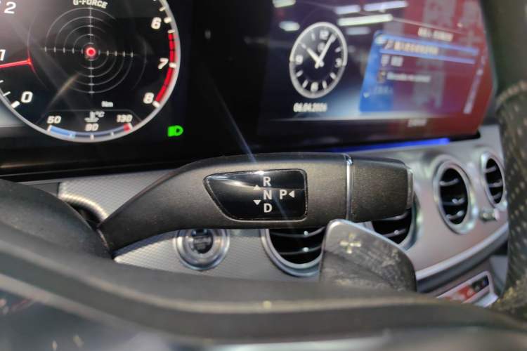 Used Mercedes-Benz E-Class 2020 E 260 Sport Edition 4MATIC Gear Lever