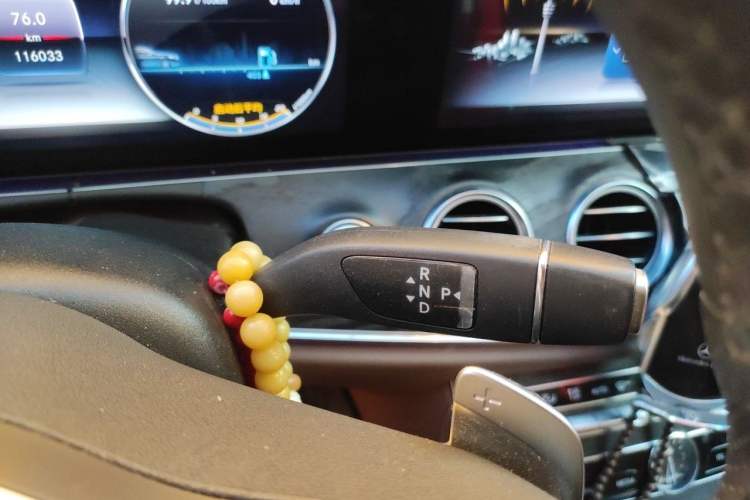 Used Mercedes-Benz E-Class 2020 Restyled E 300 L Sporty and Stylish Edition Gear Lever