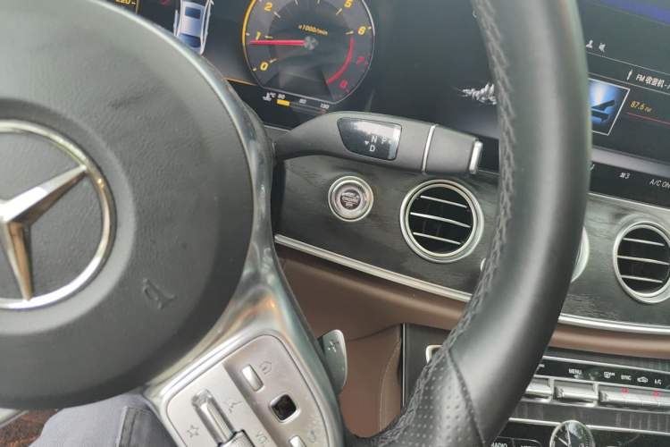 Used Mercedes-Benz E-Class 2020 Restyled E 300 L Sport Exclusive Edition Gear Lever