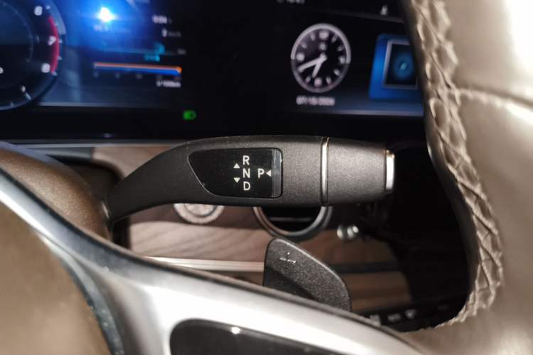 Used Mercedes-Benz E-Class 2020 E 300 L Luxury Model Gear Lever