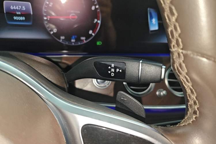 Used Mercedes-Benz E-Class 2020 Restyled E 300 L Exclusive Edition Gear Lever