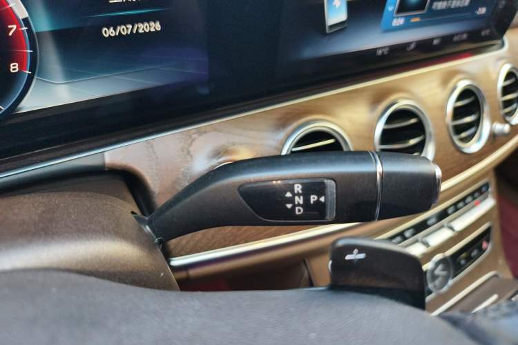 Used Mercedes-Benz E-Class 2020 E 300 L Stylish Model Gear Lever