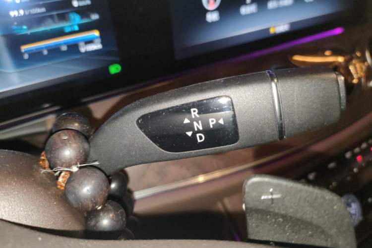 Used Mercedes-Benz E-Class 2020 Restyled E 300 L Exclusive Edition Gear Lever