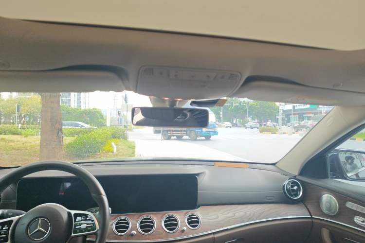 Used Mercedes-Benz E-Class 2020 Restyled E 300 L Exclusive Edition Headliner