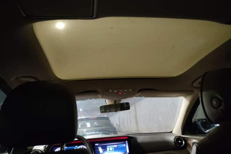 Used Mercedes-Benz E-Class 2020 E 260 L Headliner