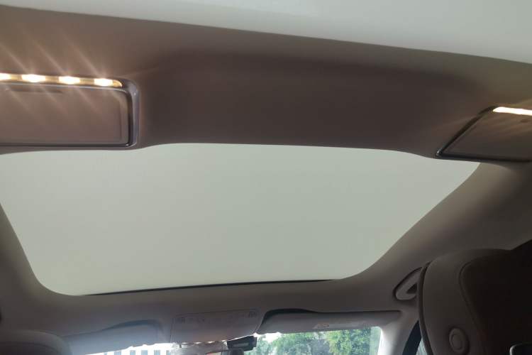 Used Mercedes-Benz E-Class 2020 Facelift E 300 L Stylish Edition Headliner