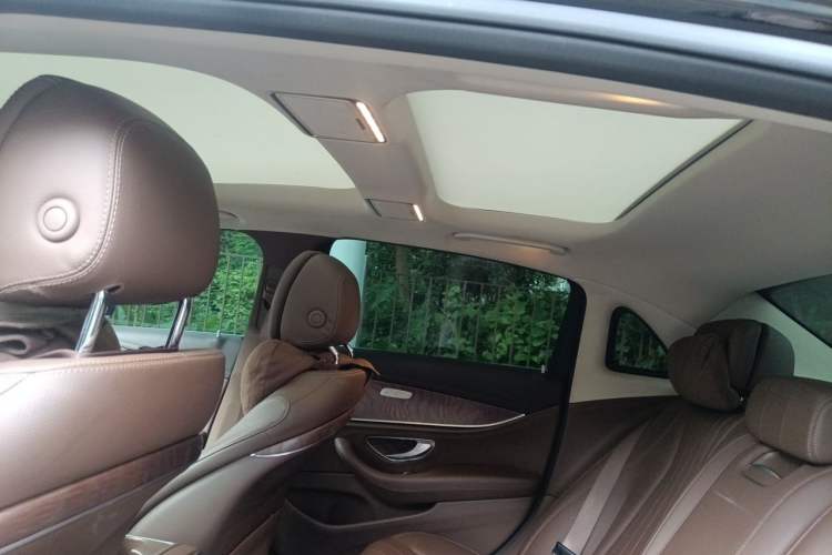 Used Mercedes-Benz E-Class 2020 E 260 L Headliner
