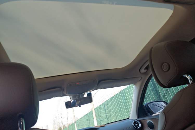 Used Mercedes-Benz E-Class 2020 Facelift E 260 L Headliner