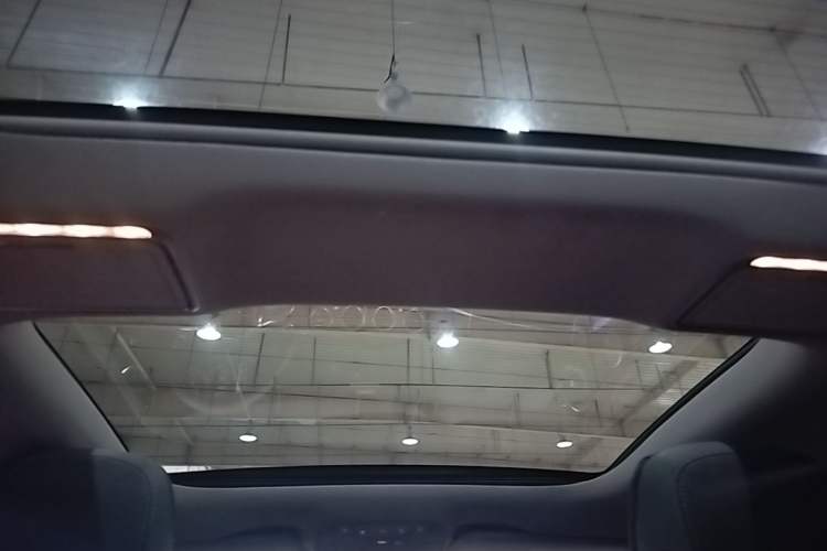 Used Mercedes-Benz E-Class 2020 Restyled E 300 L Sport Exclusive Edition Headliner