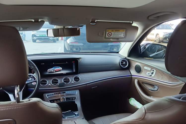 Used Mercedes-Benz E-Class 2020 Facelift E 300 L Stylish Edition Headliner