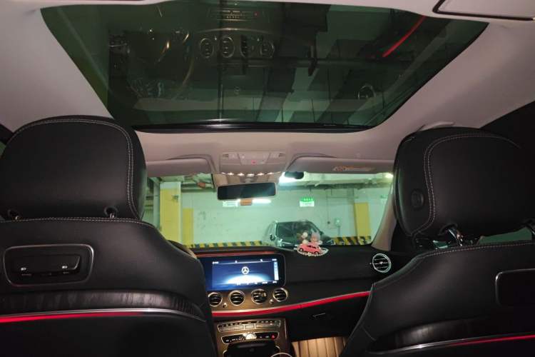 Used Mercedes-Benz E-Class 2020 Restyled E 300 L Sport Exclusive Edition Headliner